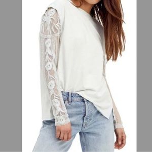 🚨⤵️NWT Free People Billie Jean Twofer Tee Floral Lace Embroidered top